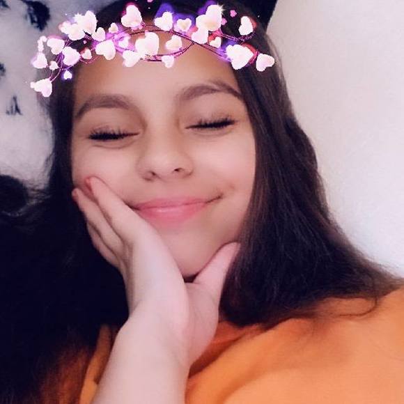 Meet your Posher, Ambri - Picture 1 of 1